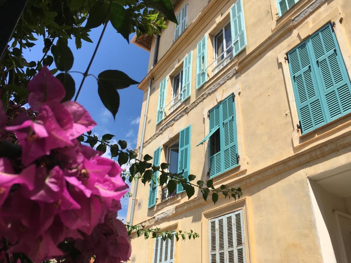 bel appartement lumineux joyeux spacieux, vue mer Menton Extérieur photo