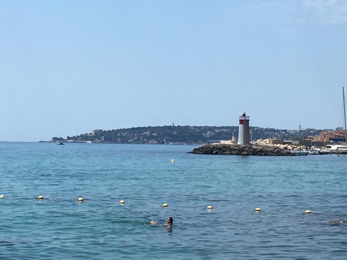 bel appartement lumineux joyeux spacieux, vue mer Menton Extérieur photo