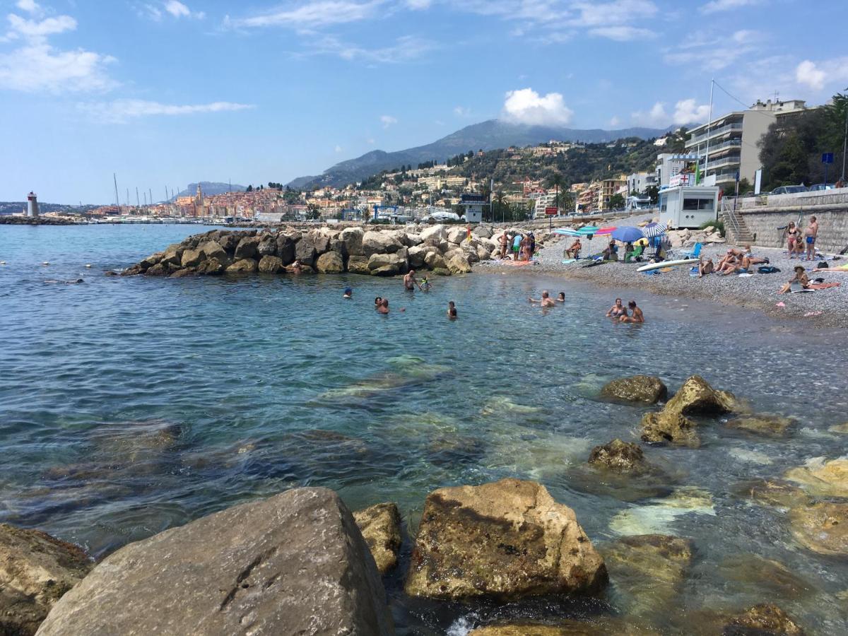 bel appartement lumineux joyeux spacieux, vue mer Menton Extérieur photo