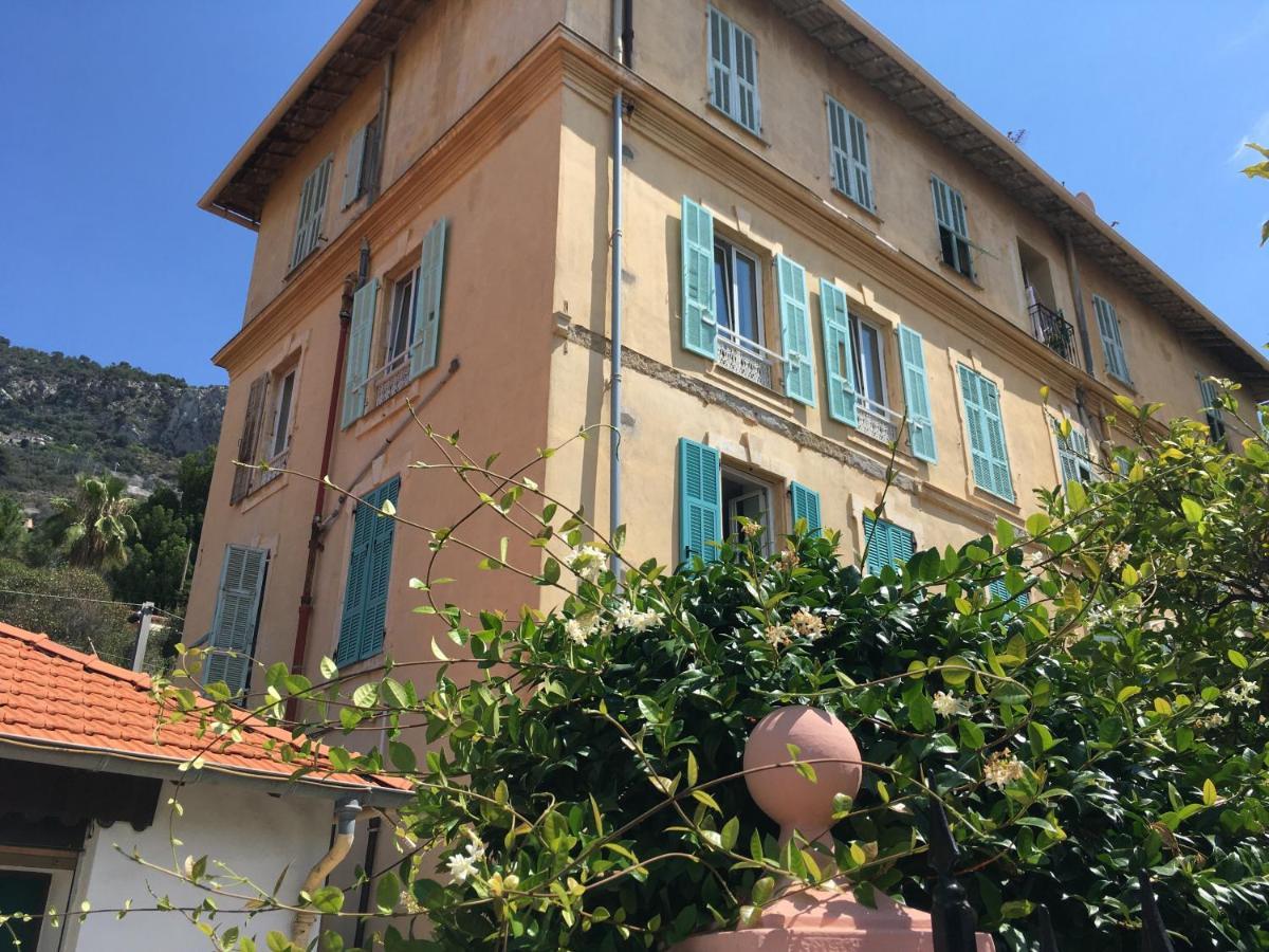 bel appartement lumineux joyeux spacieux, vue mer Menton Extérieur photo